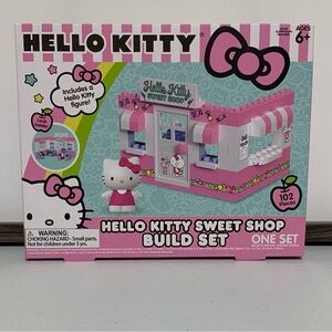Hello Kitty Sweet Shop Building Set-New